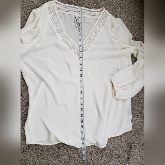 Blouse - Picture 3 of 5